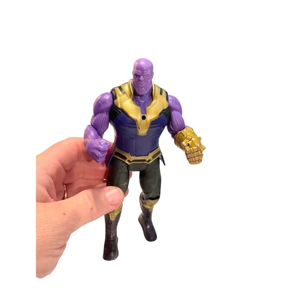 Lot of 4 Vintage Marvel & Star Wars Action Figures Thor, Thanos, Captain America - Picture 3 of 5